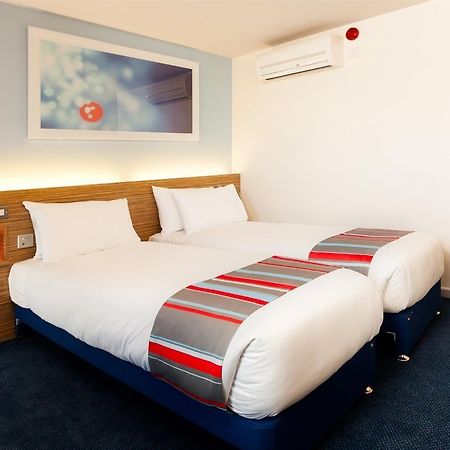 Travelodge London Crystal Palace Buitenkant foto