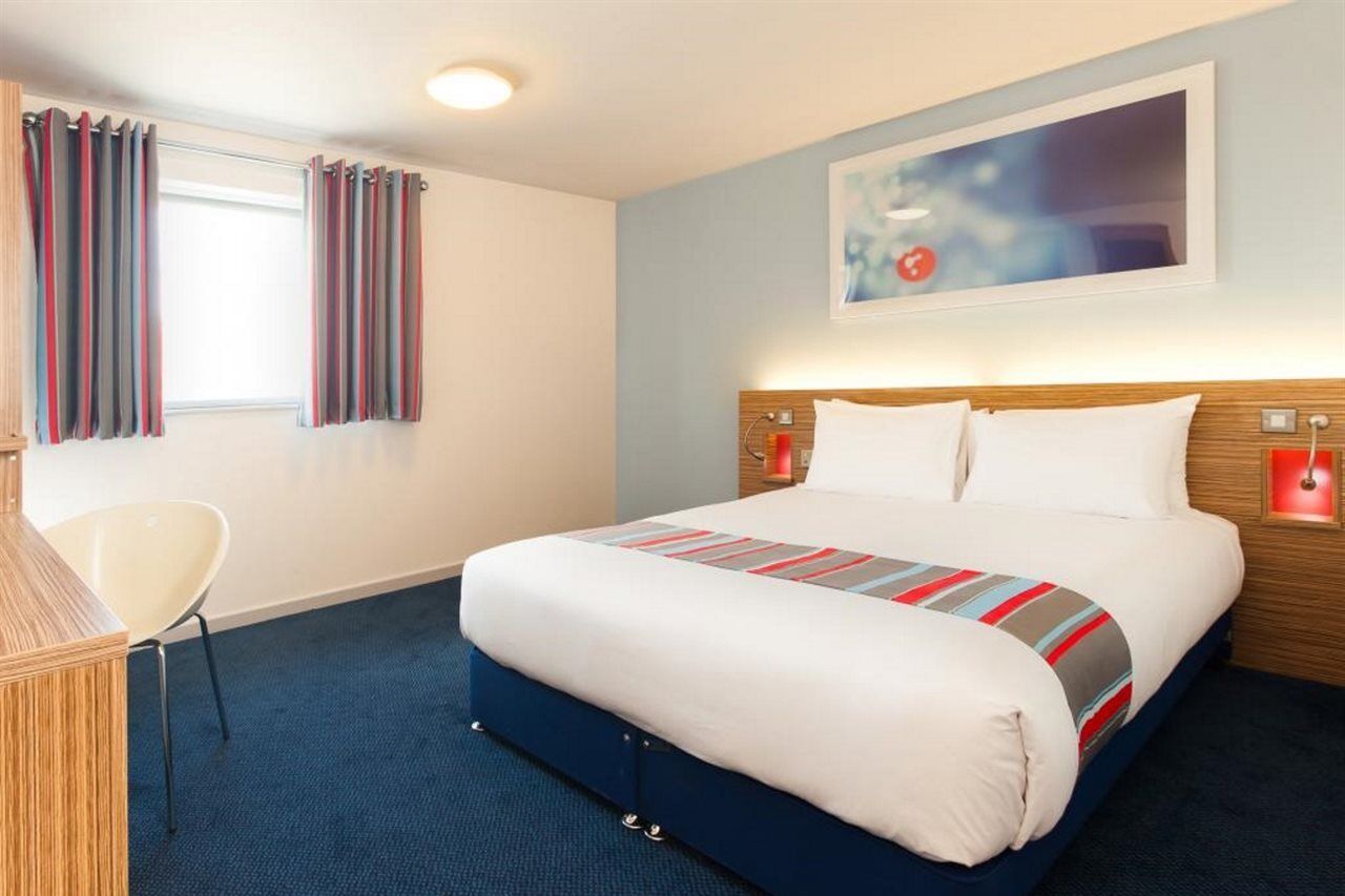 Travelodge London Crystal Palace Buitenkant foto