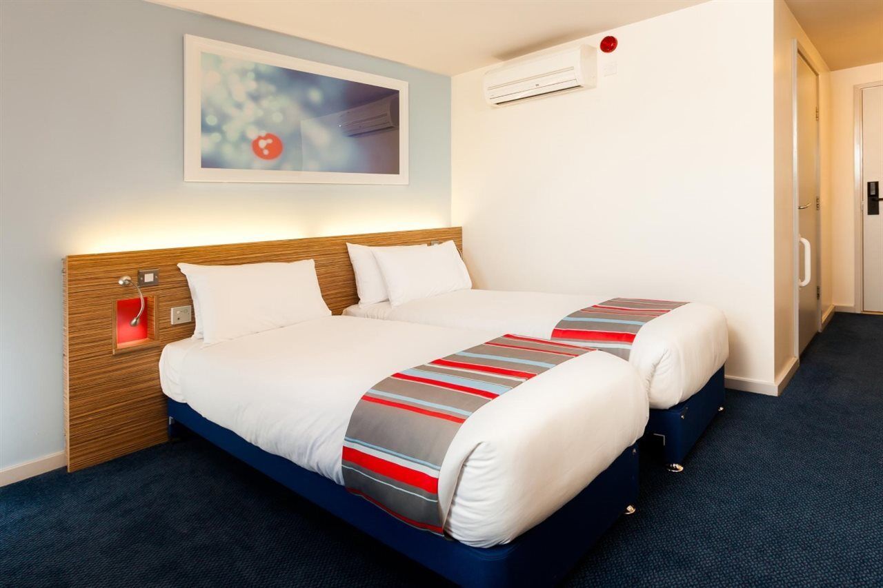 Travelodge London Crystal Palace Buitenkant foto